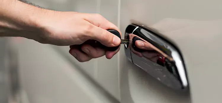 Why Choose Our Auto Locksmith Team in Bay Shore, NY?