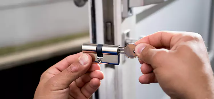 Emergency Locksmith for House Bay Shore